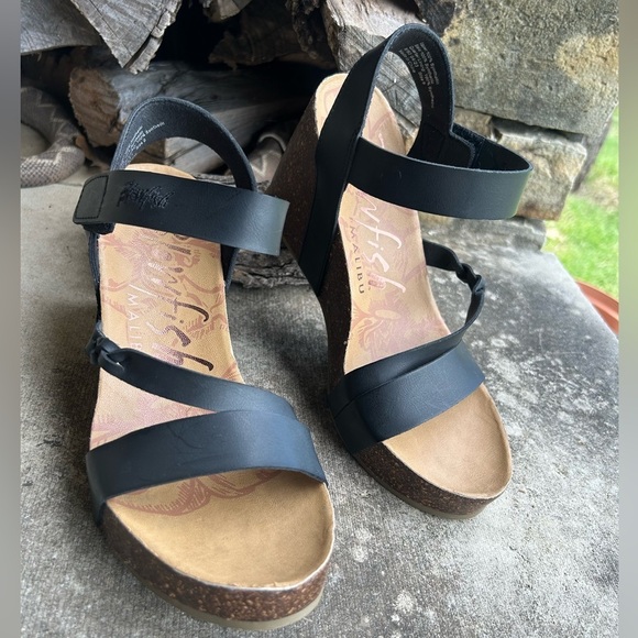 Blowfish Malibu Hydra black strappy sandals w/cork wedge heel Sz-9. Q - Picture 1 of 16